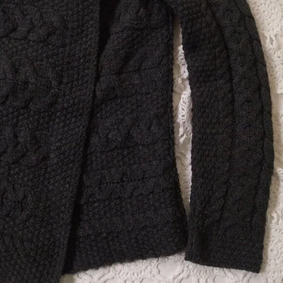 Aran Crafts Cardigan Sweater 100% Merino Wool Gray Cable Knit Heavy Medium Women - Picture 4 of 10